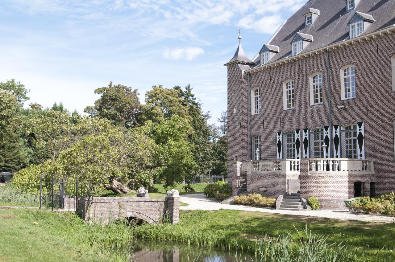 Kasteel Aldenghoor Bed and Breakfast Haelen Exteriör bild