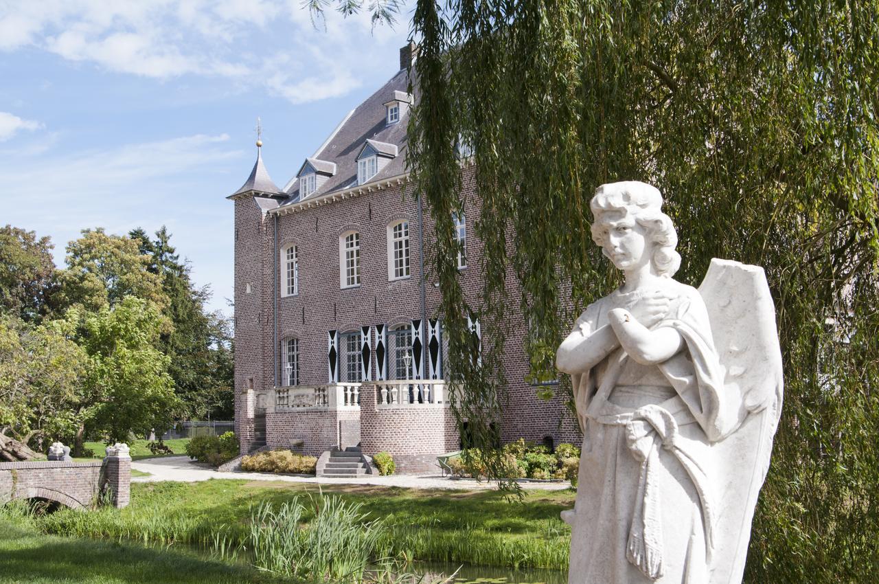 Kasteel Aldenghoor Bed and Breakfast Haelen Exteriör bild